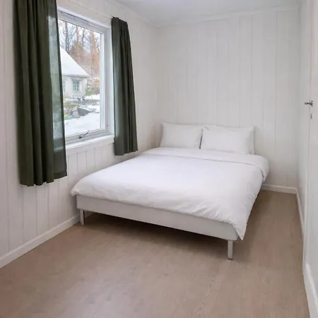 Family-friendly Accommodation, 5 Bedrooms, Apartment *